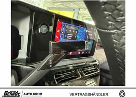 Рено R 4 2025 в Европе на Automoto.ua Синий Рено R 4, объемом двигателя 0 л и пробегом 12 тыс. км за 41812 $, фото 25 на Automoto.ua