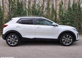 Кіа Stonic, об'ємом двигуна 1.37 л та пробігом 36 тис. км за 15076 $, фото 7 на Automoto.ua