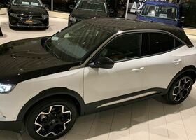 Белый Опель Mokka, объемом двигателя 1 л и пробегом 5 тыс. км за 33832 $, фото 3 на Automoto.ua