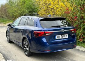 Тойота Авенсис, объемом двигателя 2 л и пробегом 106 тыс. км за 14665 $, фото 3 на Automoto.ua