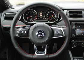 Volkswagen Jetta 2017 на тест-драйве, фото 13