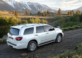 Скільки пального витрачає Toyota Sequoia 2021 на сотню