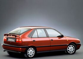 Лянча Дельта, Хэтчбек 1993 - 1998 II (836) 1.6 i.e.