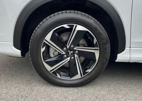 Міцубісі Eclipse Cross 2021 у Європі на Automoto.ua Білий Міцубісі Eclipse Cross, об'ємом двигуна 2.36 л та пробігом 45 тис. км за 30395 $, фото 9 на Automoto.ua