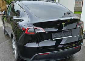 Чорний Тесла Model Y, об'ємом двигуна 0 л та пробігом 23 тис. км за 54898 $, фото 3 на Automoto.ua