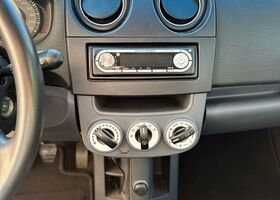 Мицубиси Кольт 2009 в Европе на Automoto.ua Красный Мицубиси Кольт, объемом двигателя 0 л и пробегом 40 тыс. км за 3399 $, фото 8 на Automoto.ua