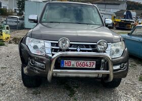 Мицубиси Паджеро 2017 в Европе на Automoto.ua Мицубиси Паджеро, объемом двигателя 3.2 л и пробегом 118 тыс. км за 16700 $, фото 2 на Automoto.ua