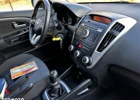 Киа Сид, объемом двигателя 1.4 л и пробегом 141 тыс. км за 4319 $, фото 10 на Automoto.ua