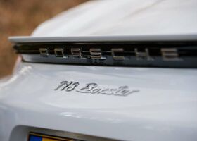 Белый Порше 718, объемом двигателя 1.99 л и пробегом 15 тыс. км за 62258 $, фото 4 на Automoto.ua