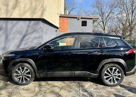 Тойота Corolla Cross 2025 в Европе на Automoto.ua Черный Тойота Corolla Cross, объемом двигателя 2 л и пробегом 8 тыс. км за 39130 $, фото 1 на Automoto.ua