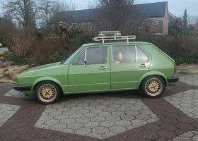 Фольксваген Гольф 1982 у Європі на Automoto.ua Зелений Фольксваген Гольф, об'ємом двигуна 1.98 л та пробігом 47 тис. км за 18500 $, фото 3 на Automoto.ua