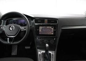 Фольксваген e-Golf 2019 у Європі на Automoto.ua Синій Фольксваген e-Golf, об'ємом двигуна 0 л та пробігом 106 тис. км за 15417 $, фото 10 на Automoto.ua