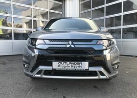 Сірий Міцубісі Outlander PHEV, об'ємом двигуна 2.36 л та пробігом 41 тис. км за 30162 $, фото 2 на Automoto.ua