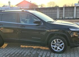 Чорний Джип Cherokee, об'ємом двигуна 1.96 л та пробігом 99 тис. км за 18538 $, фото 5 на Automoto.ua