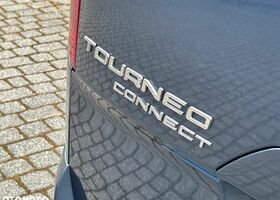 Форд Турнео Коннект, объемом двигателя 1.5 л и пробегом 70 тыс. км за 17257 $, фото 33 на Automoto.ua
