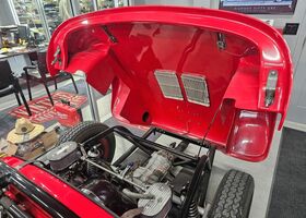 Порше 356 1955 у Європі на Automoto.ua Червоний Порше 356, об'ємом двигуна 0 л та пробігом 10 тис. км за 75379 $, фото 6 на Automoto.ua