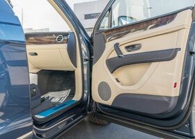 Bentley Bentayga 2018 на тест-драйве, фото 17