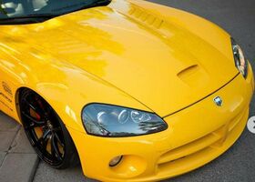 Жовтий Додж Viper, об'ємом двигуна 8.3 л та пробігом 42 тис. км за 77754 $, фото 13 на Automoto.ua