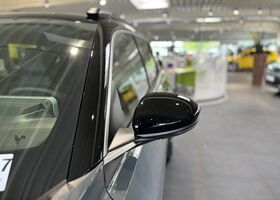 Рено R 4 2025 в Европе на Automoto.ua Серый Рено R 4, объемом двигателя 0 л и пробегом 10 тыс. км за 41438 $, фото 41 на Automoto.ua