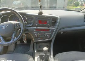 Киа Оптима, объемом двигателя 1.69 л и пробегом 260 тыс. км за 8402 $, фото 5 на Automoto.ua