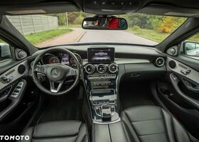 Мерседес Ц-Класс 2015 в Европе на Automoto.ua Серый Мерседес Ц-Класс, объемом двигателя 1 л и пробегом 136 тыс. км за 19347 $, фото 37 на Automoto.ua