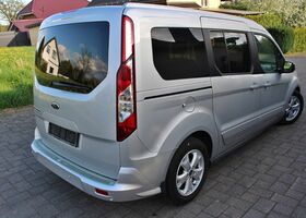 Сірий Форд Grand Tourneo, об'ємом двигуна 1.5 л та пробігом 217 тис. км за 11516 $, фото 5 на Automoto.ua