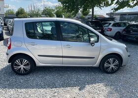 Рено Модус 2006 у Європі на Automoto.ua Сірий Рено Модус, об'ємом двигуна 1.15 л та пробігом 104 тис. км за 3842 $, фото 6 на Automoto.ua