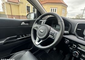 Киа Sportage, объемом двигателя 1.69 л и пробегом 158 тыс. км за 15097 $, фото 27 на Automoto.ua