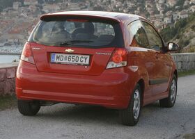Шевроле Авео, Хетчбек 2003 - 2008 Hatchback 5d 1.2 i (72)