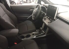 Тойота Corolla Cross 2023 в Европе на Automoto.ua Серый Тойота Corolla Cross, объемом двигателя 1.99 л и пробегом 39 тыс. км за 35897 $, фото 5 на Automoto.ua