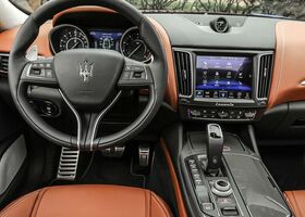 Maserati Levante 2019 на тест-драйве, фото 9