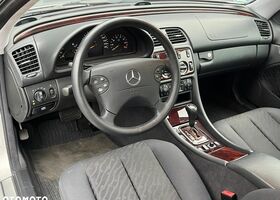 Мерседес ЦЛК-Класс 1999 в Европе на Automoto.ua Серый Мерседес ЦЛК-Класс, объемом двигателя 3.2 л и пробегом 49 тыс. км за 46900 $, фото 14 на Automoto.ua