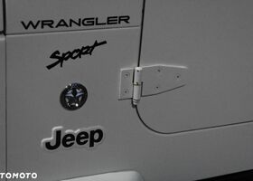 Джип Вранглер, объемом двигателя 2.46 л и пробегом 91 тыс. км за 12937 $, фото 35 на Automoto.ua