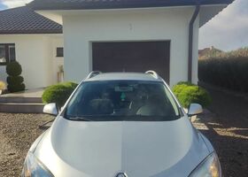 Рено Меган 2010 в Европе на Automoto.ua Серый Рено Меган, объемом двигателя 1 л и пробегом 200 тыс. км за 3802 $, фото 5 на Automoto.ua