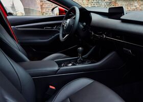 Mazda 3 2019 на тест-драйве, фото 6