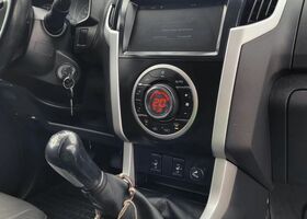 Ісузу D-Max, об'ємом двигуна 2.5 л та пробігом 220 тис. км за 22050 $, фото 14 на Automoto.ua