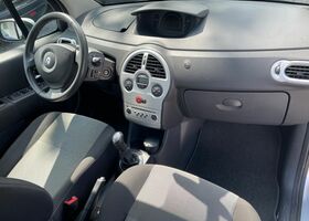 Рено Модус 2006 у Європі на Automoto.ua Сірий Рено Модус, об'ємом двигуна 1.15 л та пробігом 104 тис. км за 3842 $, фото 14 на Automoto.ua