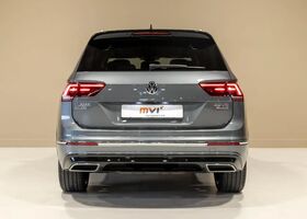 Фольксваген Tiguan Allspace 2020 в Европе на Automoto.ua Серый Фольксваген Tiguan Allspace, объемом двигателя 1.98 л и пробегом 118 тыс. км за 41949 $, фото 11 на Automoto.ua