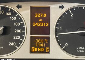 Мерседес Б-класс 2010 в Европе на Automoto.ua Белый Мерседес Б-класс, объемом двигателя 1 л и пробегом 242 тыс. км за 2640 $, фото 26 на Automoto.ua