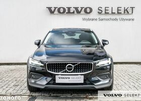 Вольво V60 Cross Country, об'ємом двигуна 1.97 л та пробігом 113 тис. км за 30216 $, фото 2 на Automoto.ua