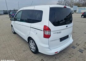 Форд Tourneo Courier, объемом двигателя 1.5 л и пробегом 175 тыс. км за 7969 $, фото 3 на Automoto.ua