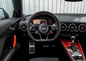Панель приладів купе Audi TT 2021