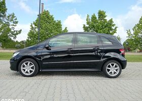 Мерседес Б-класс 2007 в Европе на Automoto.ua Черный Мерседес Б-класс, объемом двигателя 1 л и пробегом 218 тыс. км за 2904 $, фото 1 на Automoto.ua