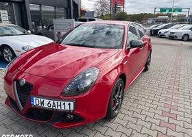 Альфа Ромео Giulietta 2018 у Європі на Automoto.ua Червоний Альфа Ромео Giulietta, об'ємом двигуна 1 л та пробігом 54 тис. км за 13536 $, фото 2 на Automoto.ua