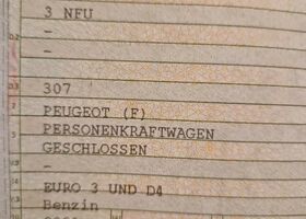 Синій Пежо 307, об'ємом двигуна 1.59 л та пробігом 199 тис. км за 1630 $, фото 8 на Automoto.ua