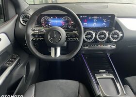 Мерседес Б-класс 2024 в Европе на Automoto.ua Черный Мерседес Б-класс, объемом двигателя 1 л и пробегом 5 тыс. км за 43584 $, фото 7 на Automoto.ua