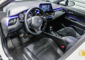 Тойота C-HR, об'ємом двигуна 1.8 л та пробігом 68 тис. км за 19414 $, фото 15 на Automoto.ua