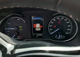 Тойота Яріс, об'ємом двигуна 1.5 л та пробігом 33 тис. км за 14471 $, фото 14 на Automoto.ua