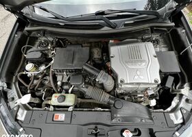 Міцубісі Аутлендер, об'ємом двигуна 2.36 л та пробігом 116 тис. км за 23542 $, фото 13 на Automoto.ua