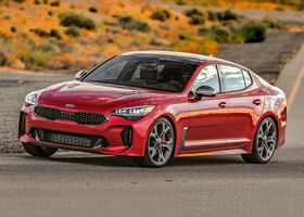 Огляд нового автомобіля Kia Stinger 2021 з фотографіями